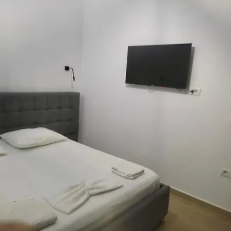 Hotel Petros