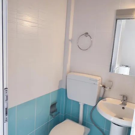 Petros Hotel Himare
