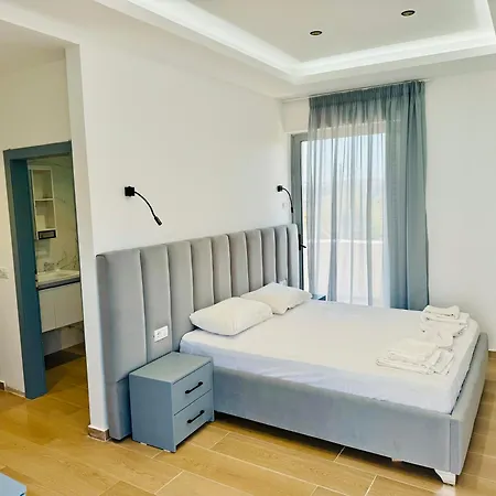 Petros Hotel Himare