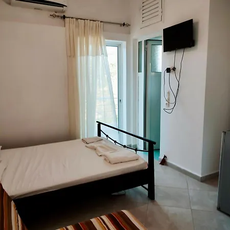 Hotel Petros Himare